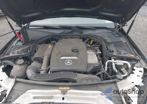 2017 Mercedes-Benz C 300 4Matic z USA, uszkodzony, nr VIN WDDWJ4KBXHF359030